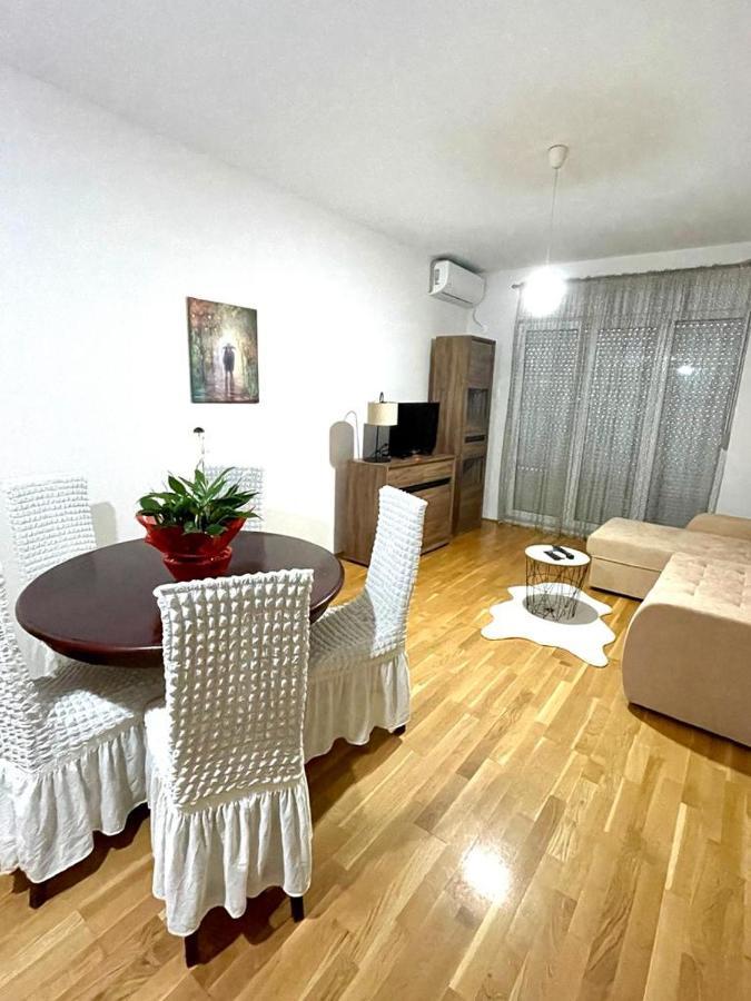 Naki Apartman Apartment Подгорица Екстериор снимка
